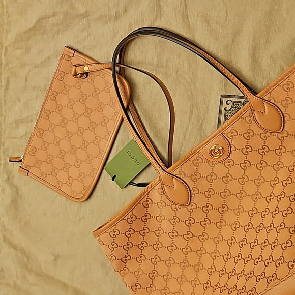 Gucci large tote bag. Includes duster shopping bag. - Picture 3 of 12